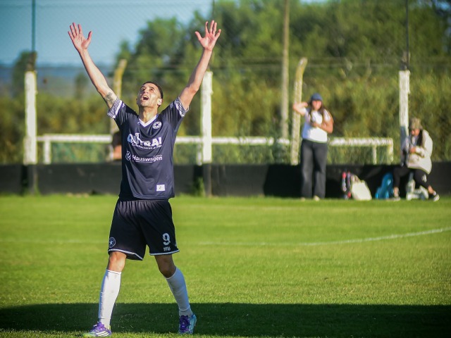 Valioso empate para Racing en Mar del Plata